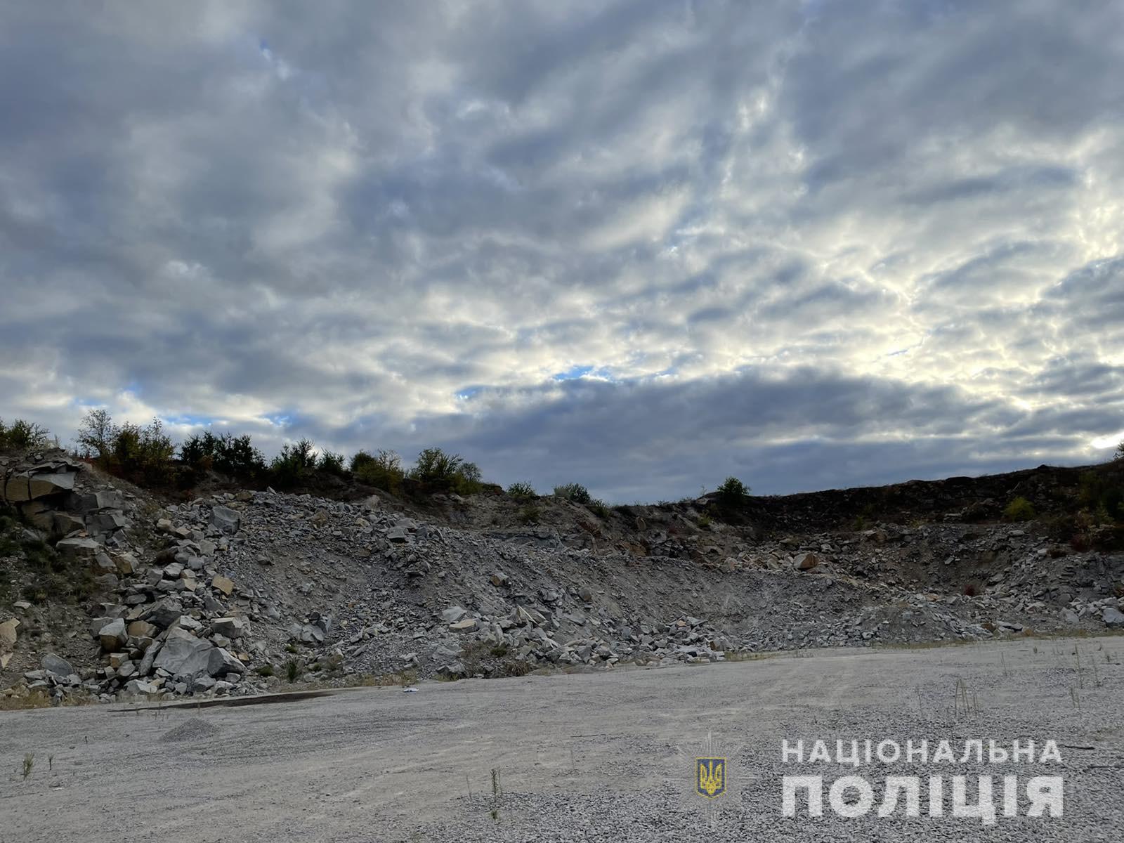 На Николаевщине экс-чиновника хотят посадить на 8 лет за незаконную добычу гранита (ФОТО)