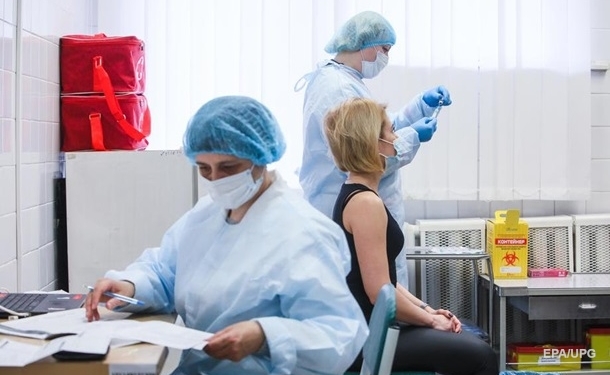 В Украине вакцинированы двумя дозами 12% населения
