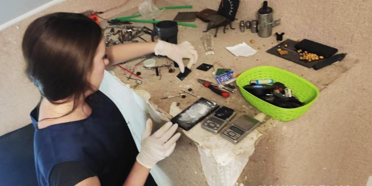 Николаевец оборудовал лабораторию для производства амфетамина прямо в квартире (ФОТО)