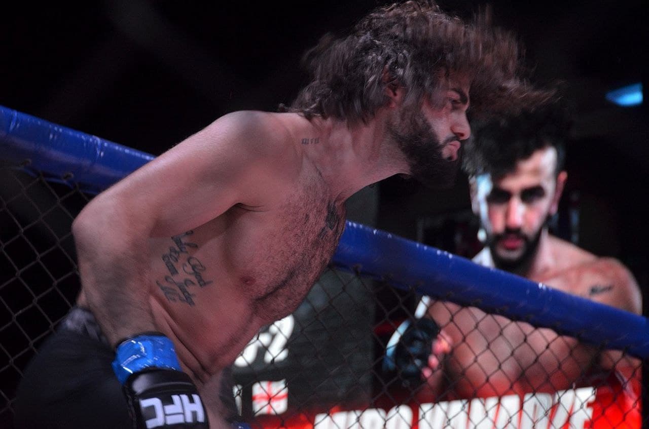 В Николаеве прошел профессиональный турнир по смешанным единоборствам. Среди победителей – николаевец (ФОТО, ВИДЕО)