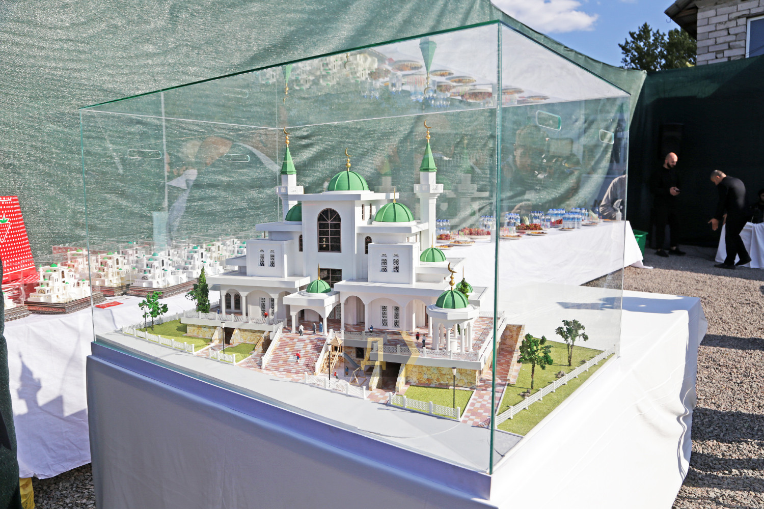 В Одессе заложили самую большую в Украине мечеть и “послали” афганских беженцев (ФОТО)