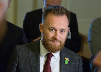 Скандал. Нардеп от “слуги” пытался диктовать председателю антикоррупционного суда, кого “закрыть” и чье имущество арестовать (ДОКУМЕНТ)
