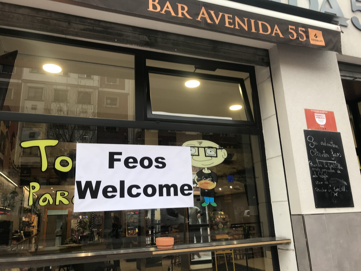 В Испании появилось кафе со скидками для некрасивых людей