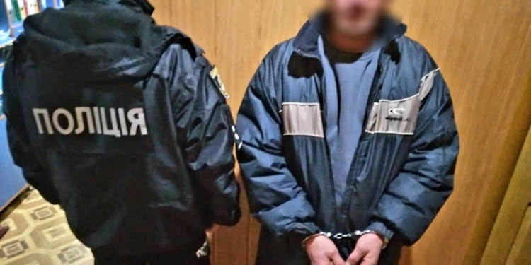 На Николаевщине мужчина кинул гранату в гараж – хотел убить сына и зятя своей сожительницы (ФОТО)