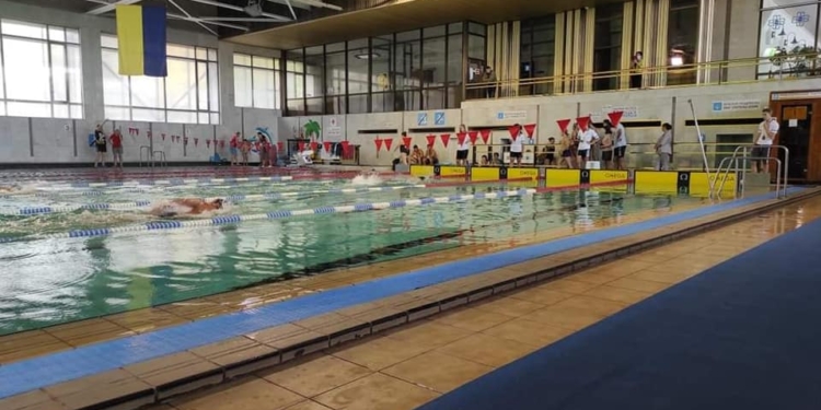 В Николаеве прошел открытый чемпионат города по плаванию – победителями стали «морские котики» из Очакова (ФОТО)