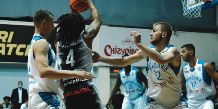 Суперлига Windrose: МБК «Николаев» дома уступил «Харьковским Соколам» (ВИДЕО)