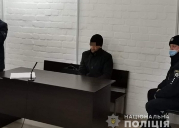 В Николаеве начался суд над таксистом, застрелившем свою любовницу. До убийства он еще и АЗС успел ограбить