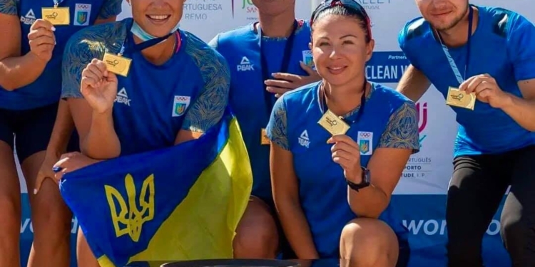 Николаевские спортсменки Елена Буряк и Оксана Голуб стали чемпионками мира по прибрежной гребле