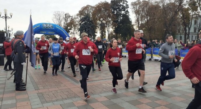 В Киеве впервые прошел Украинский военный забег (ФОТО)