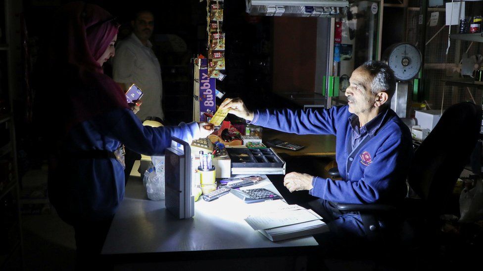 Ливан на сутки остался без энергоснабжения - сейчас электричество «вернулось» 1