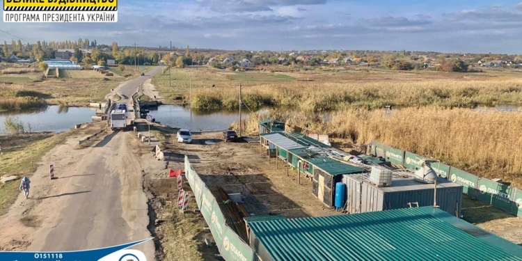 Многострадальный мост в Пересадовке: начаты подготовительные работы по строительству нового моста (ФОТО)