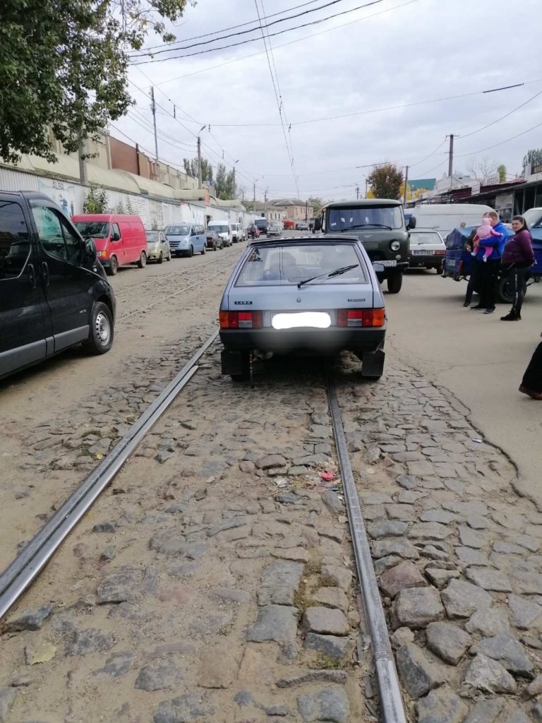 В Николаеве из-за ДТП заблокировано движение трамваев на Центральный рынок (ФОТО) 4