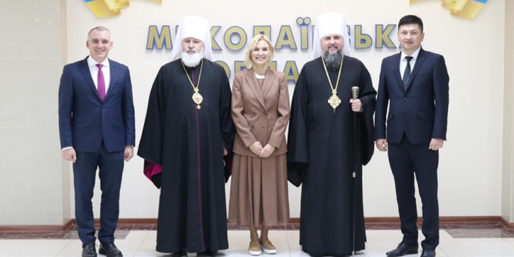 Митрополит Епифаний наградил орденами Кима, Замазееву и Сенкевича (ФОТО)