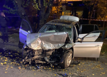 В Николаеве ночью “встретились” Audi и  BMW: один погиб, пятеро в больнице (ФОТО)