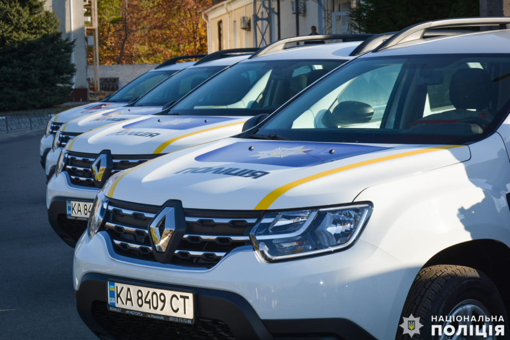 Полиция охраны Николаевской области получила шесть новых Renault Duster (ФОТО) 5