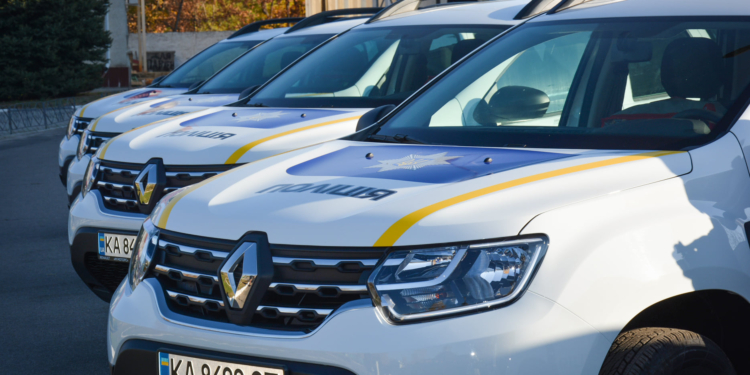 Полиция охраны Николаевской области получила шесть новых Renault Duster (ФОТО)