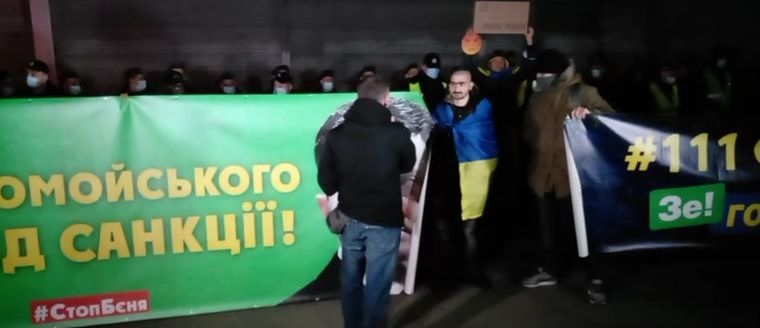 Политическое воскресенье: акция протеста под домом Порошенко и автопробег к Зеленскому (ФОТО, ВИДЕО) 6