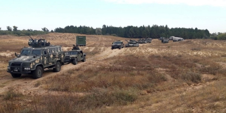 На Николаевщине у морских пехотинцев и резервистов начались учения (ФОТО)