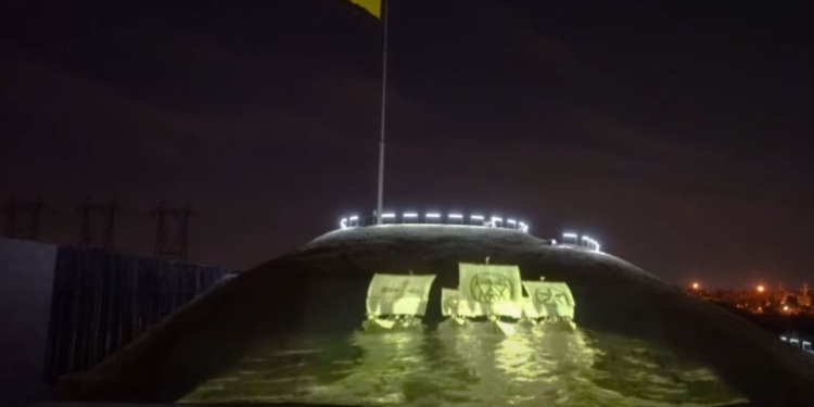 На Хортице показали уникальное лазерное шоу, оно будет ежедневным (ФОТО, ВИДЕО)