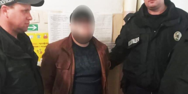 Было у адвоката 3 сына, у всех проболемы с законом. Сегодня на Николаевщине суд арестовал одного из них (ФОТО)