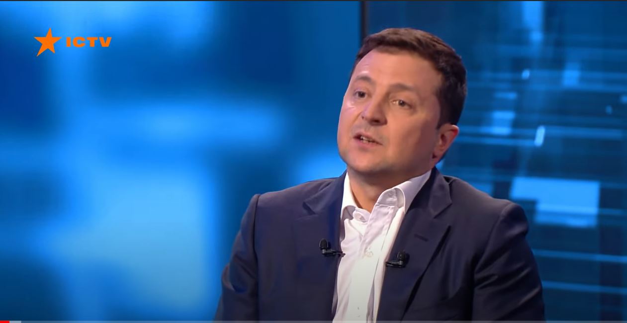 “Если депутаты не подведут”. Зеленский уверен, что после отставки Разумкова голосование за нужные законы станет беспроблемным (ВИДЕО)