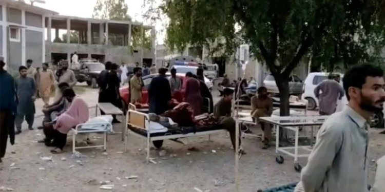 Мощное землетрясение в Пакистане – 20 погибших, много раненых (ВИДЕО)