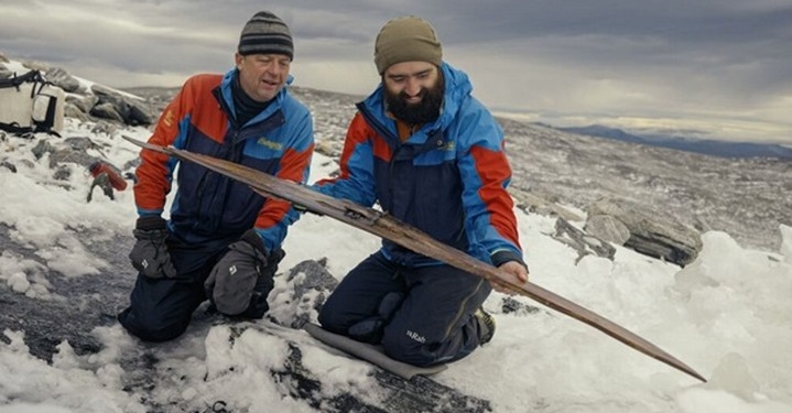 В Норвегии нашли доисторическую лыжу – ей 1300 лет (ФОТО, ВИДЕО)