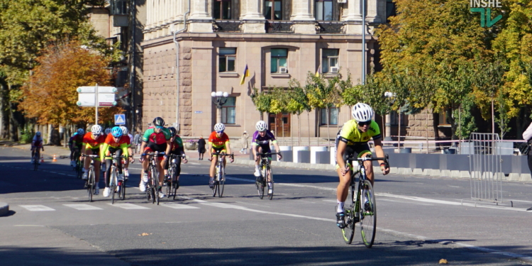 На чемпионат Украины по велоспорту в Николаев приехало более сотни спортсменов со всей страны (ФОТО и ВИДЕО)