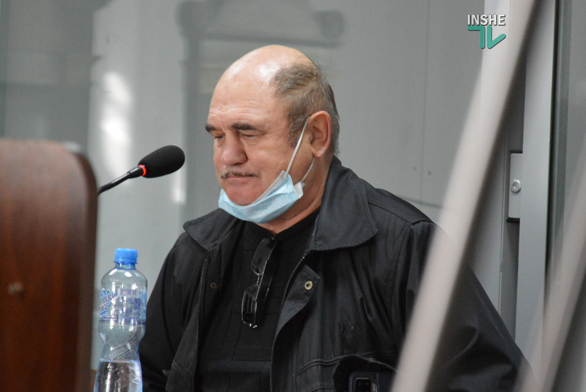 В Николаеве суд признал потерпевшей куратора застреленной на рынке «Юлиана» бездомной собаки (ФОТО и ВИДЕО)