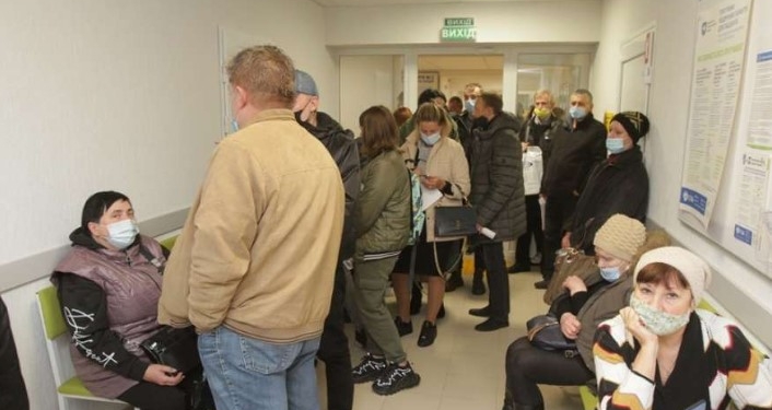 Ковидные очереди, диджитализация и уставший мэр