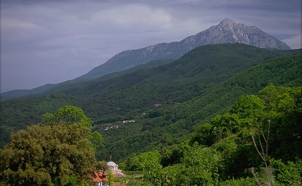 На Афоне спасли двух украинцев, два дня блуждавших в горах