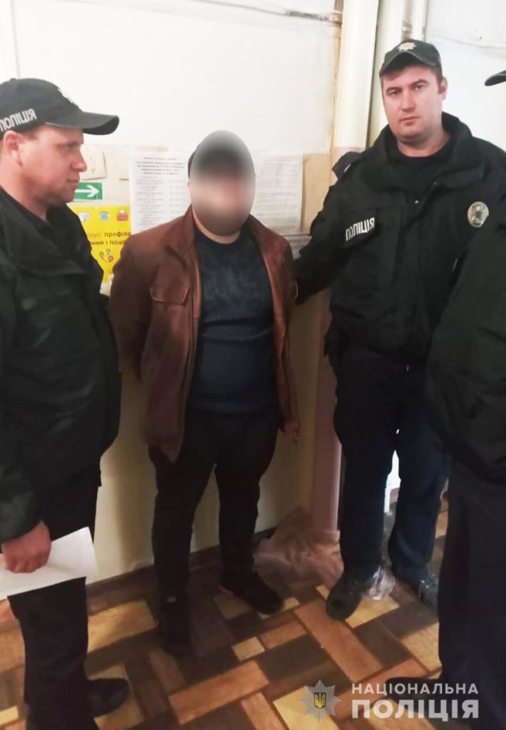 Было у адвоката 3 сына, у всех проболемы с законом. Сегодня на Николаевщине суд арестовал одного из них (ФОТО) 1