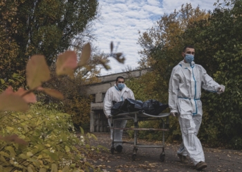 В Николаевской области за сутки от COVID умерло 15 человек, в больницах находится 1329 пациентов