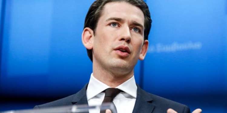 В Австрии по делу о коррупции обыскали офис канцлера Себастьяна Курца и штаб-квартиру его партии