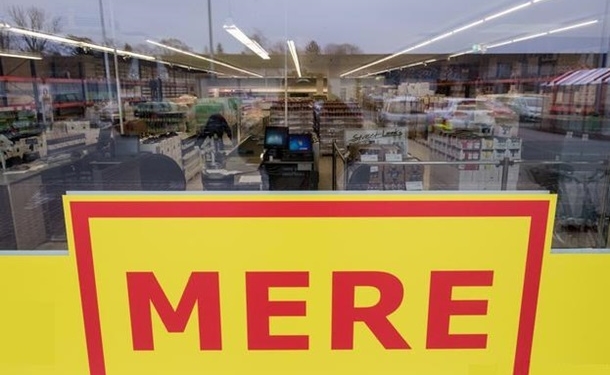 СНБО запретила работу в Украине российских супермаркетов Mere, из-за которых Данилов спорил с Сенкевичем