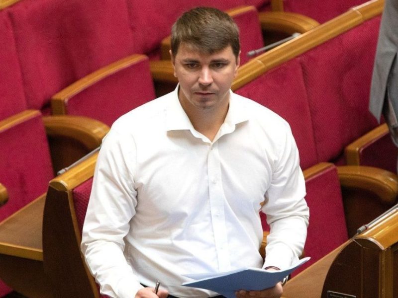 В парламенте создали следственную комиссию для выяснения обстоятельств смерти Полякова