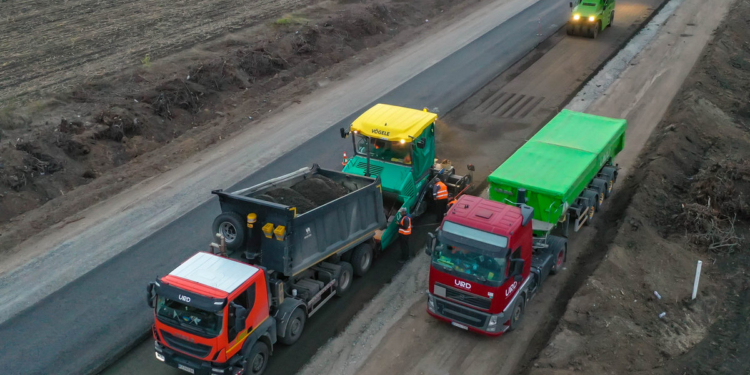 В Николаевской области идет ремонт трассы Н-24. Во сколько обойдется восстановление “киевской” дороги (ФОТО)