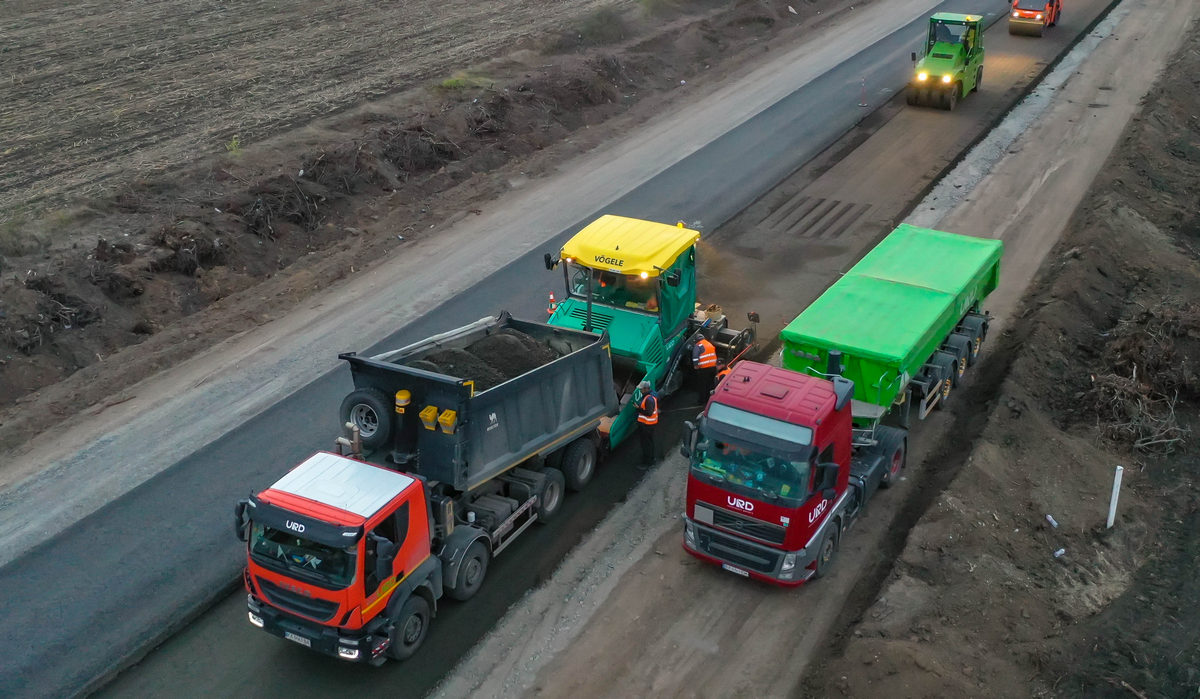 В Николаевской области идет ремонт трассы Н-24. Во сколько обойдется восстановление “киевской” дороги (ФОТО)