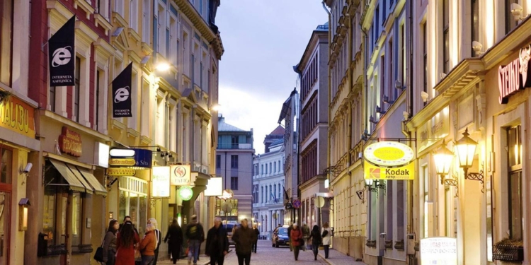 В Риге может появиться ночной мэр