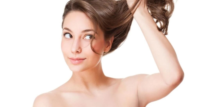 Модные оттенки волос на осень 2021: что в тренде (ФОТО)