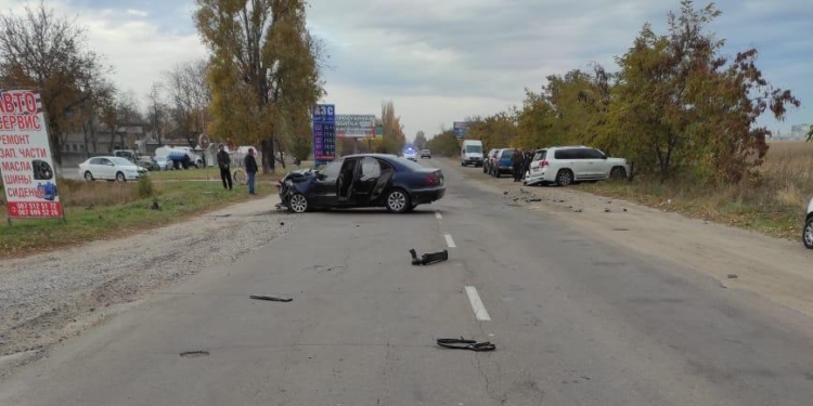 В Первомайске столкнулись «Мерседес» и «Тойота» – оба водителя в больнице