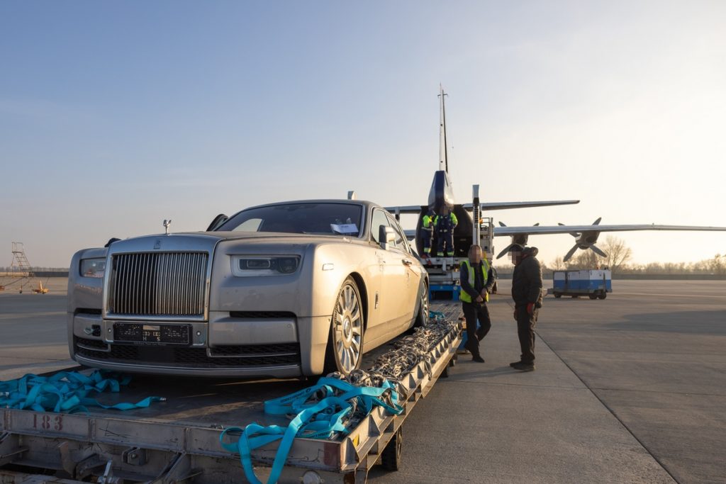 Украина передала Германии Rolls Royce и Lamborghini - они фигурируют в деле о мошенничестве (ФОТО, ВИДЕО) 5