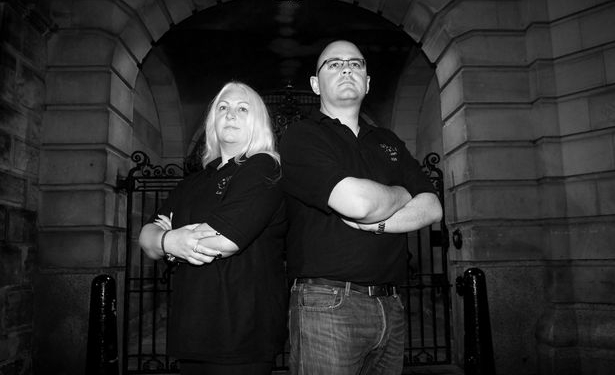 Выигрыш в лотерею позволил семейной паре исполнить свою мечту: стать охотниками за привидениями