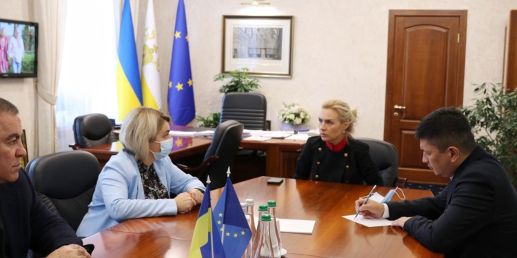 В Николаев приехали проверяющие из МОЗ: будут оценивать качество лечения от COVID-19 (ДОКУМЕНТ)