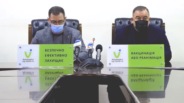 Акции антивакцинаторов в Николаеве продолжаются: теперь они мешали делать прививки в пункте вакцинации в «Эпицентре» 1