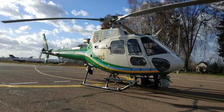 В Киев из Франции для пограничников прилетели еще два вертолета AIRBUS H125 (ФОТО, ВИДЕО)