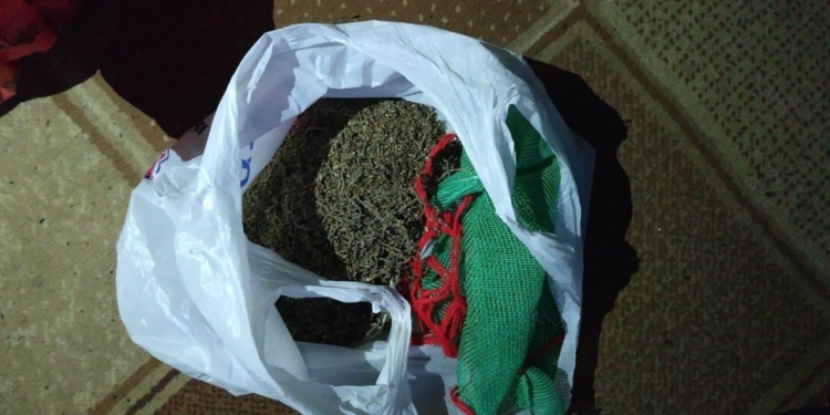 В Вознесенском районе полицейские изъяли у местного жителя 0,5 кг конопли (ФОТО)