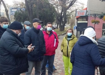В Николаеве собственники солнечных панелей требовали погасить долги по «зеленому тарифу» (ФОТО)