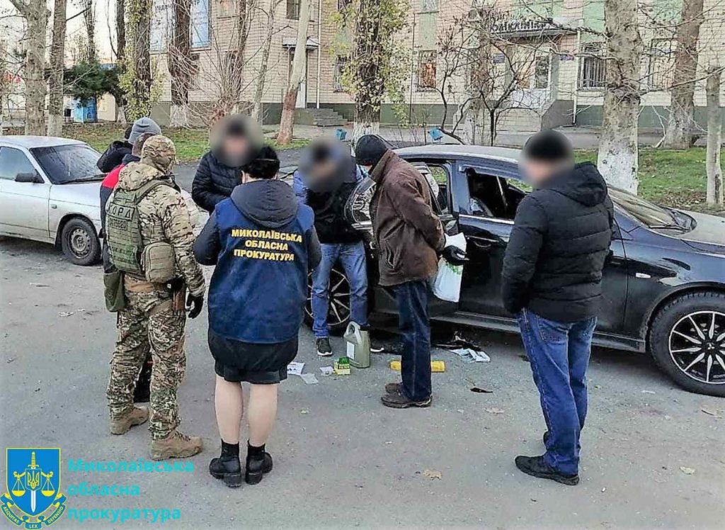 Николаевские полицейские разоблачили наркогруппировку, которая поставляла метадон на территорию нескольких областей (ФОТО, ВИДЕО) 15