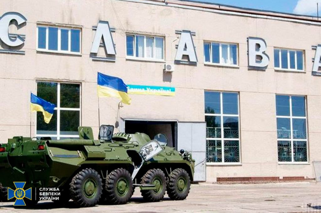 Два должностных лица Николаевского бронетанкового завода хотели «продать налево» детали к БТР и БРДМ (ФОТО) 5